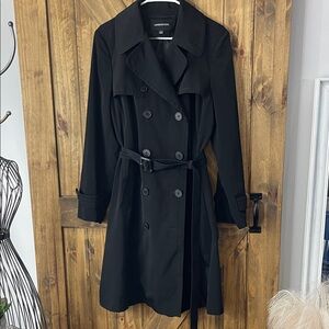 London Fog Women's Elegant Black Trench Coat. Size L